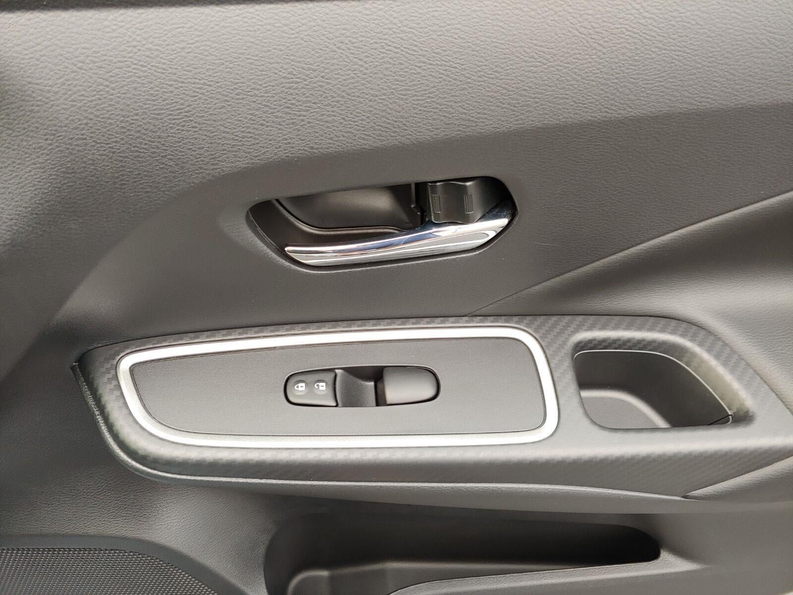 2024 Nissan Versa SR