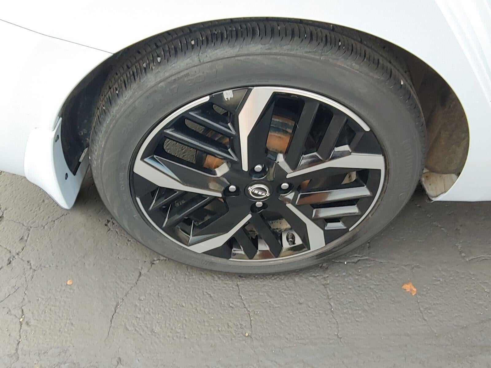 2024 Nissan Versa SR