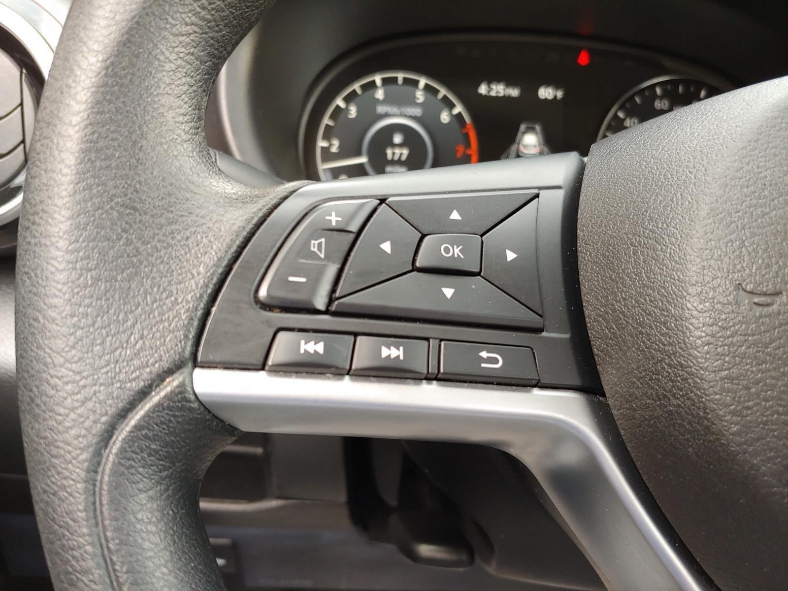 2022 Nissan Kicks SV