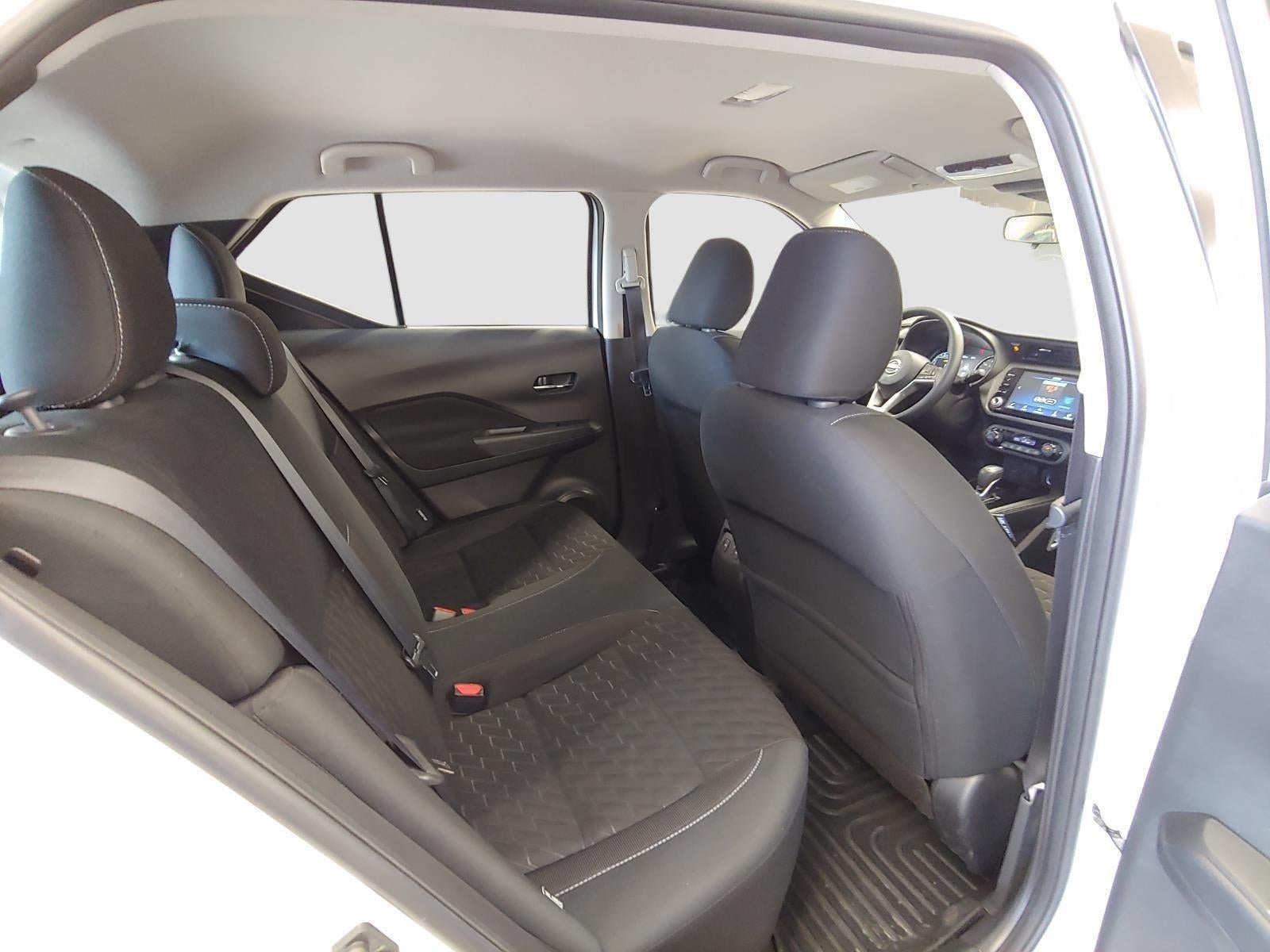 2022 Nissan Kicks SV