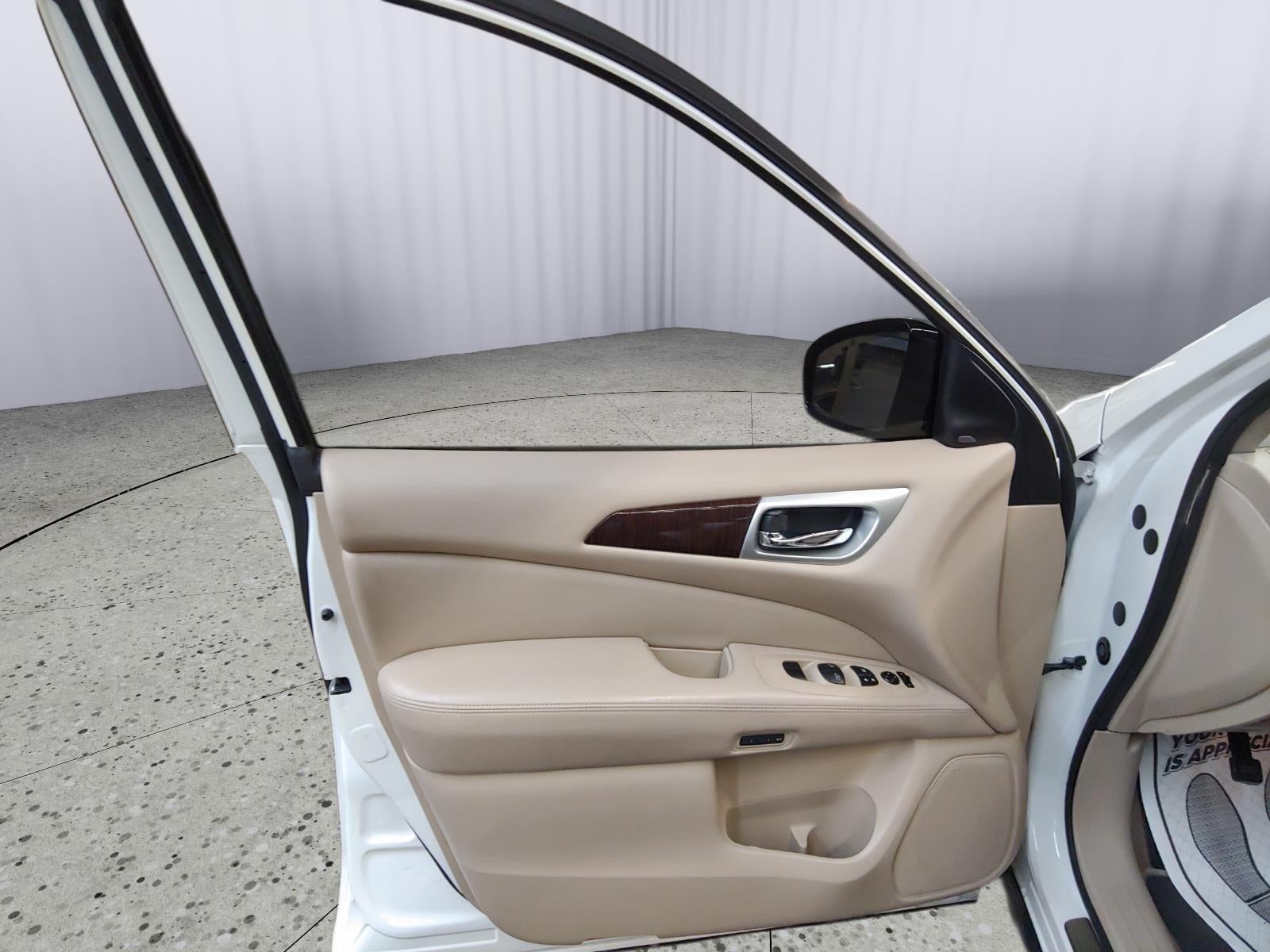 2015 Nissan Pathfinder Platinum