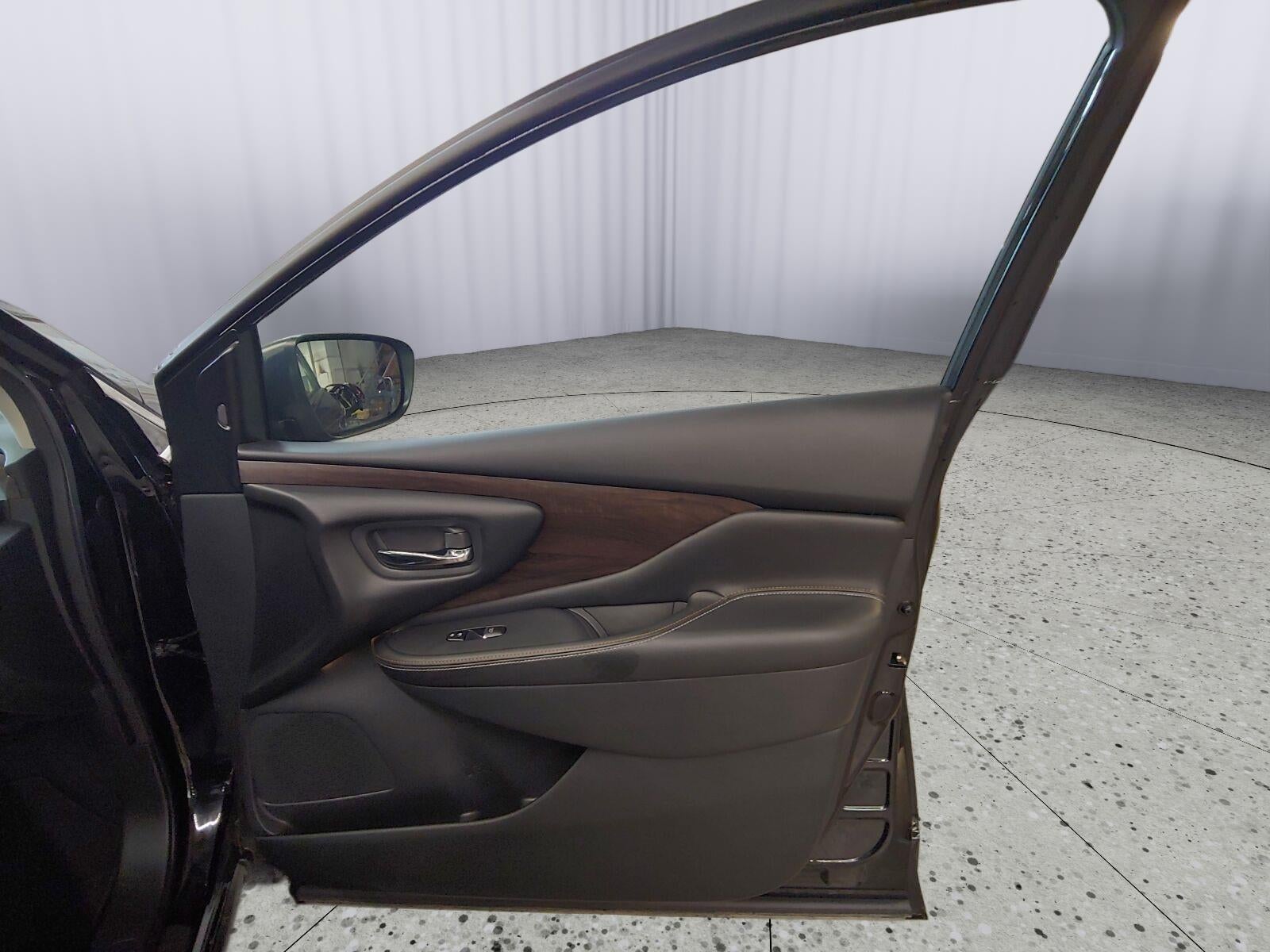 2023 Nissan Murano Platinum