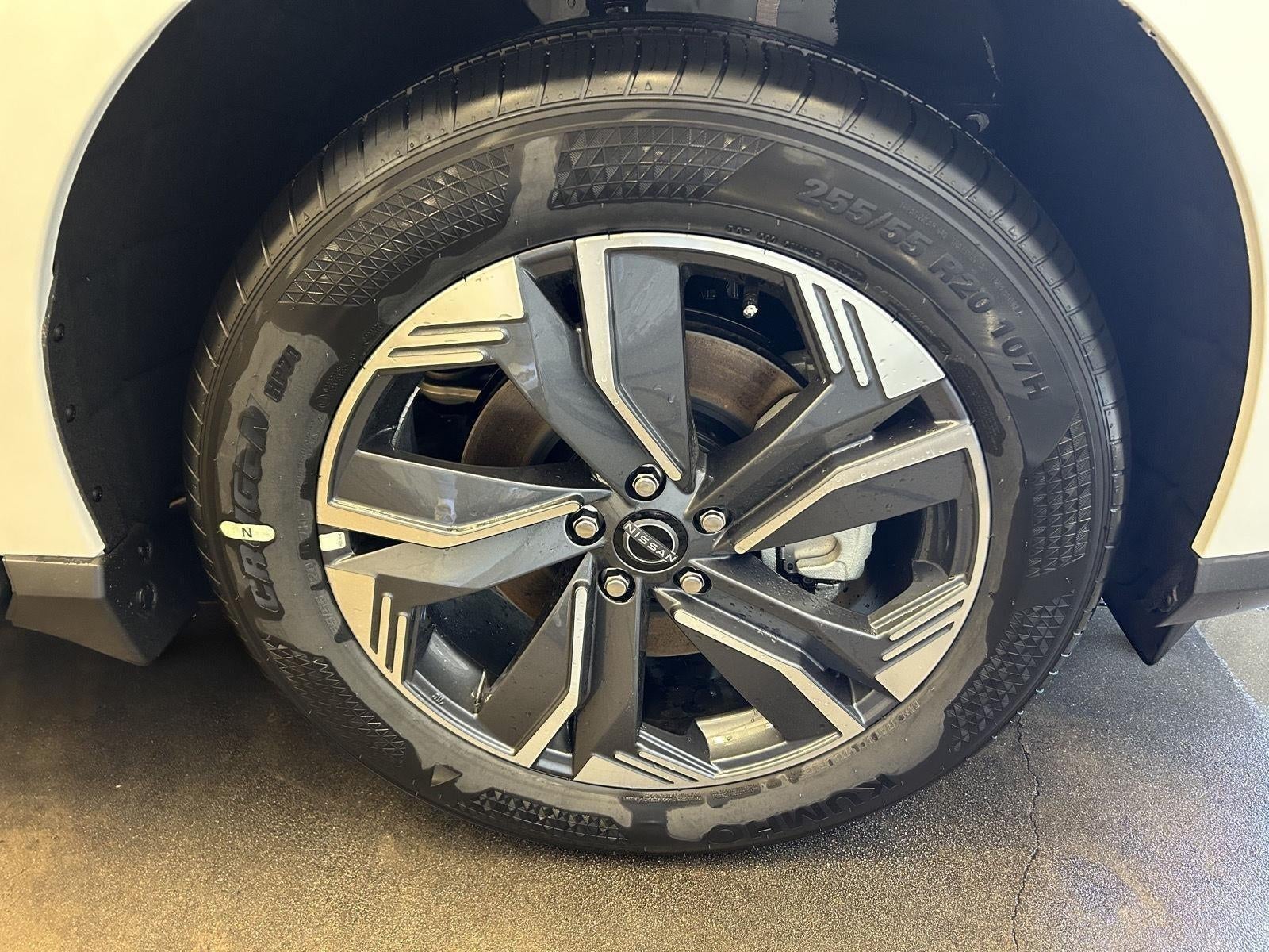 2025 Nissan Murano SV