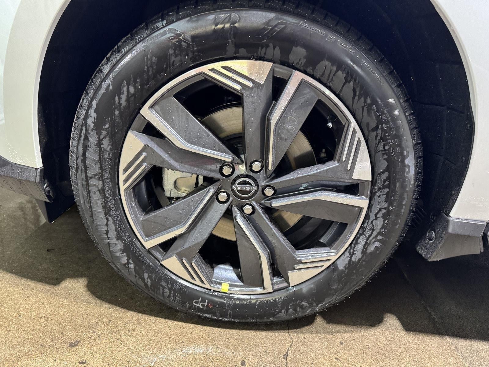 2025 Nissan Murano SL