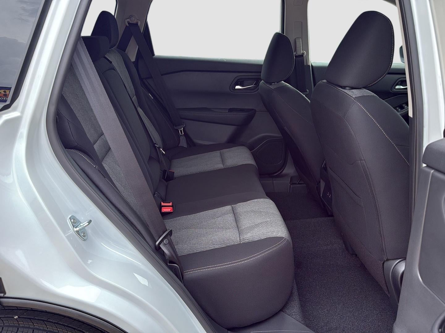 2027 Nissan Rogue SV