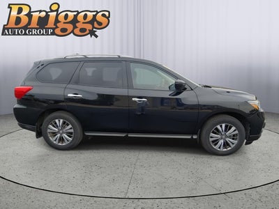 2020 Nissan Pathfinder S