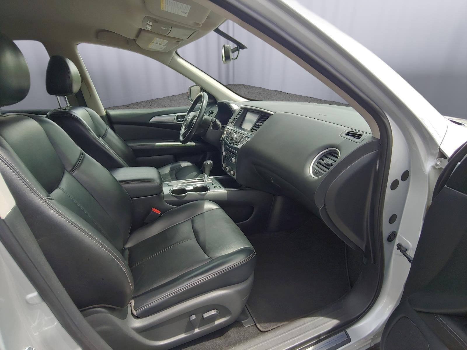 2019 Nissan Pathfinder SL