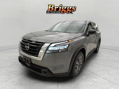 2024 Nissan Pathfinder S