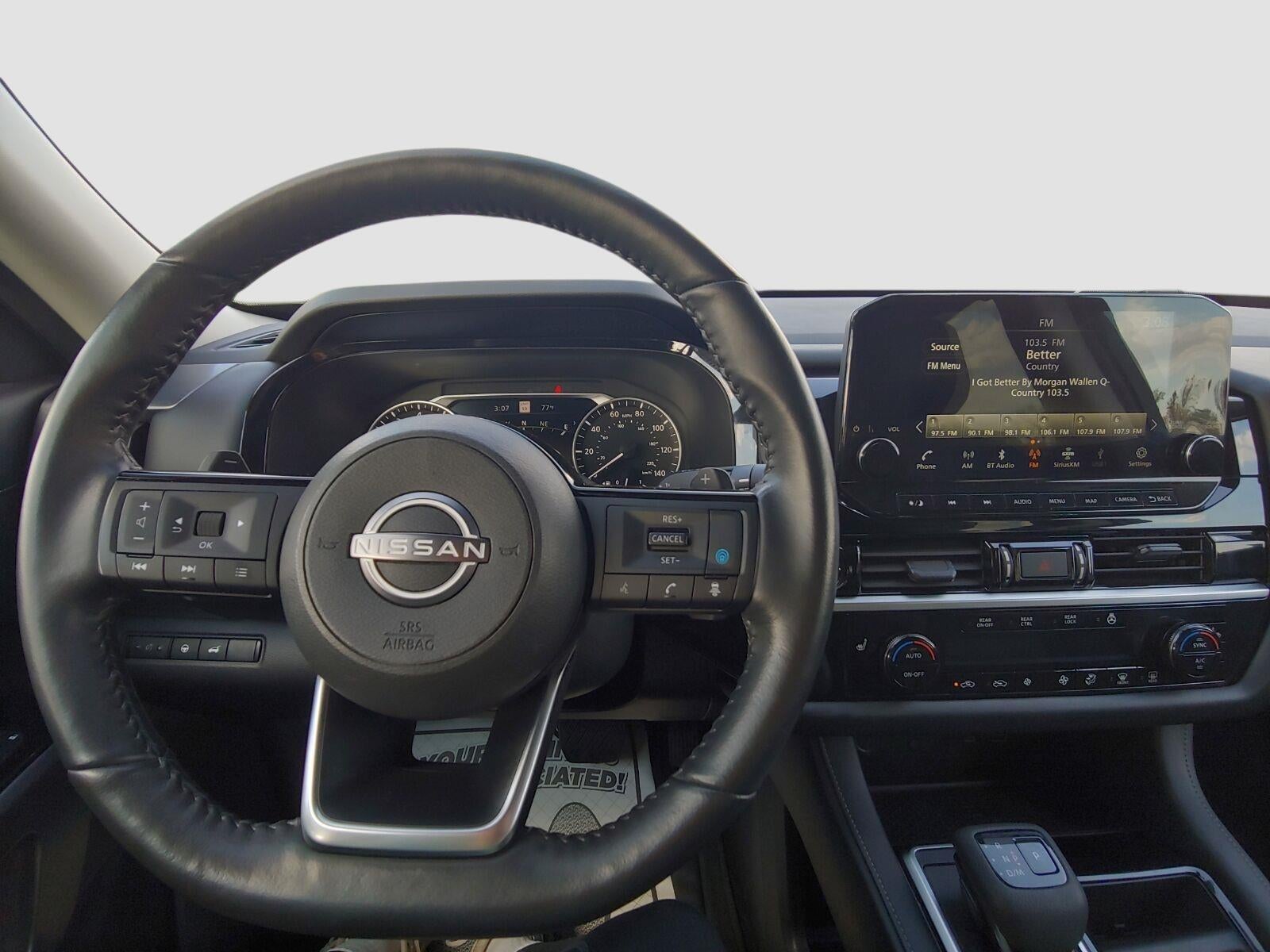 2024 Nissan Pathfinder SL