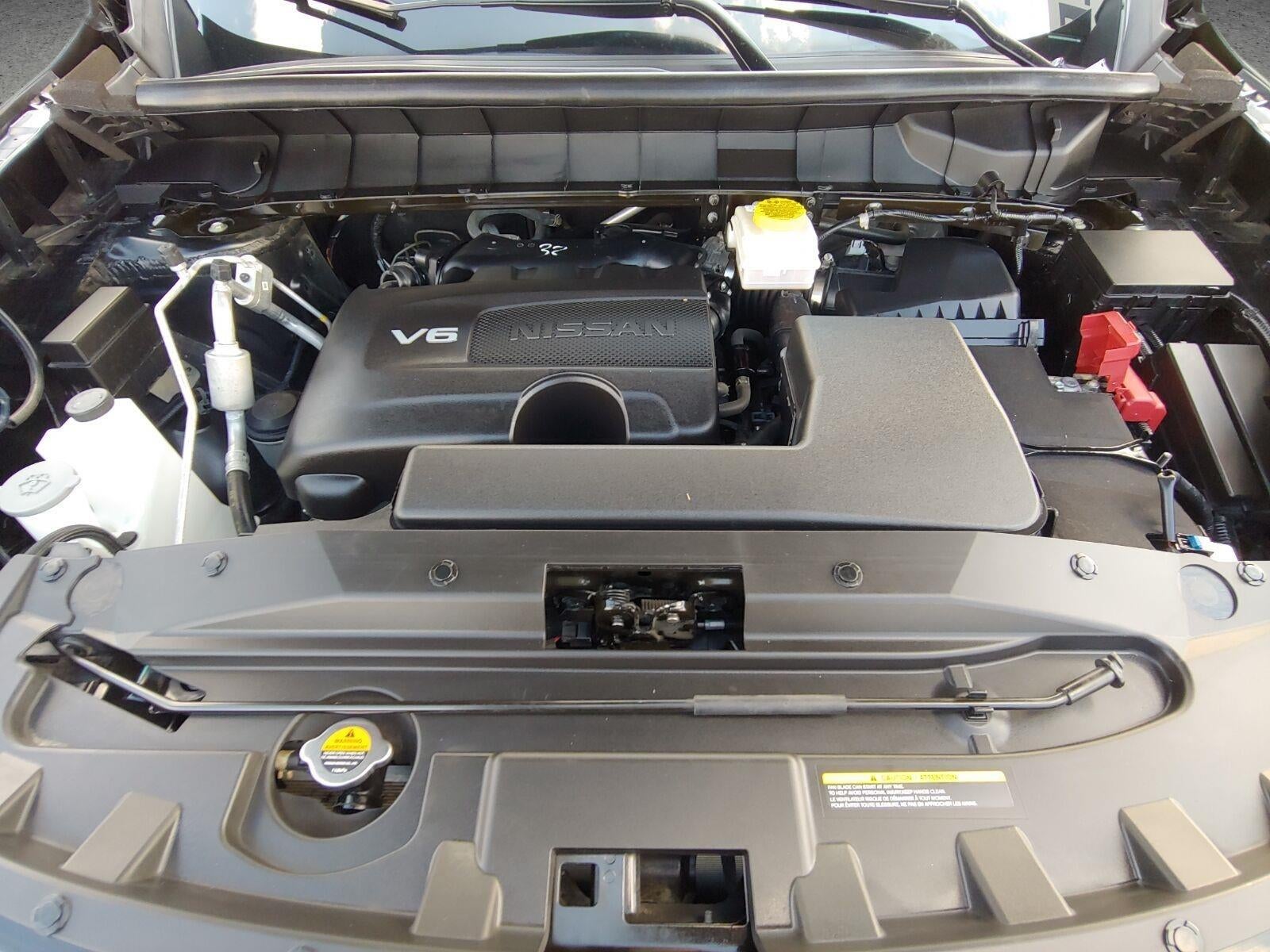 2024 Nissan Pathfinder SL