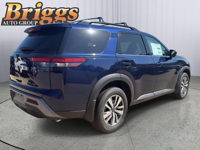 2026 Nissan Pathfinder SL