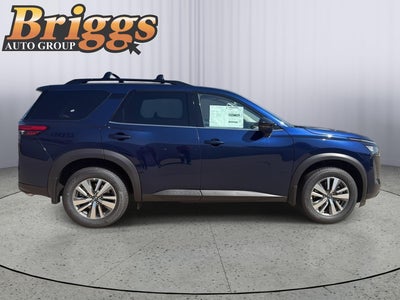 2026 Nissan Pathfinder SL