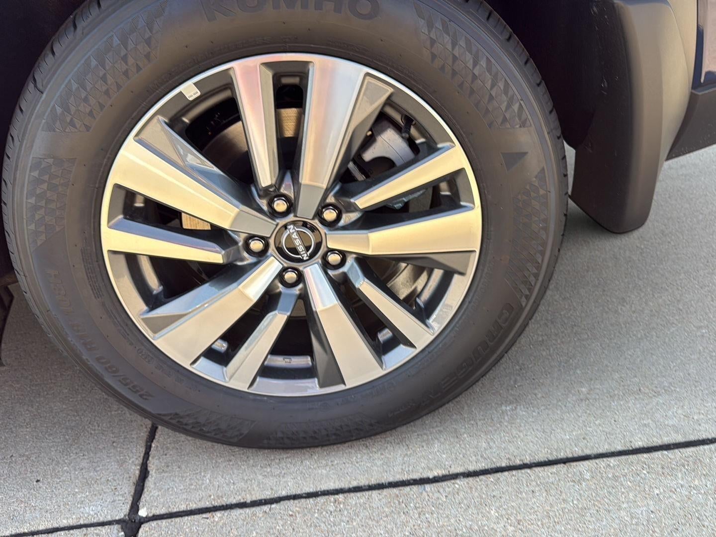 2026 Nissan Pathfinder SL