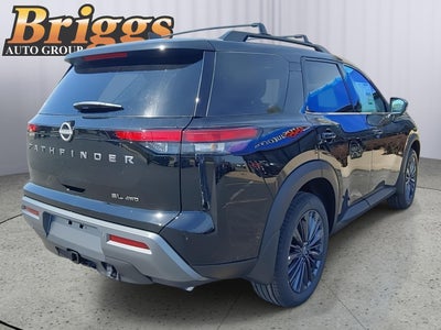 2026 Nissan Pathfinder SL