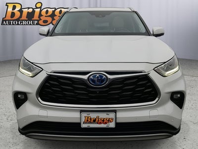 2023 Toyota Highlander Hybrid Platinum