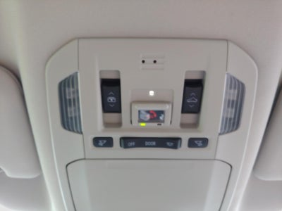 2023 Toyota Highlander Hybrid Platinum