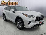 2023 Toyota Highlander Hybrid Platinum