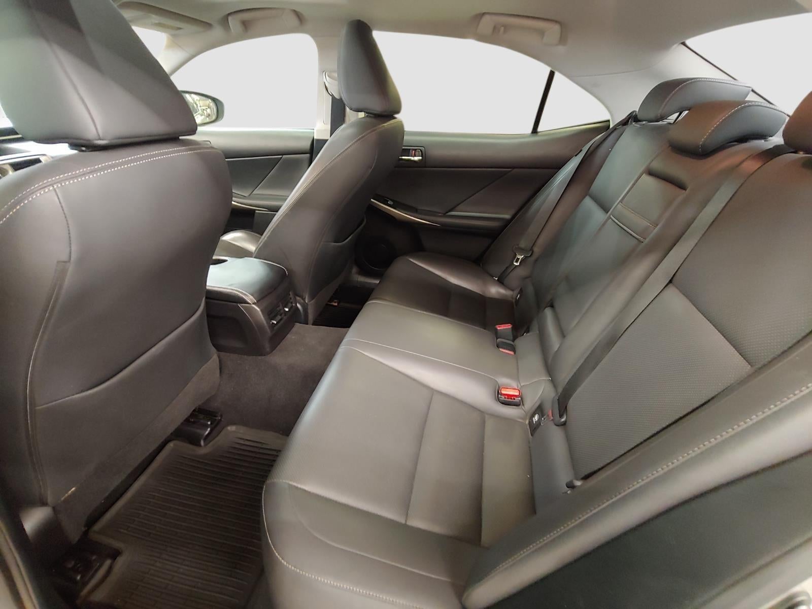 2016 Lexus IS 300 Base