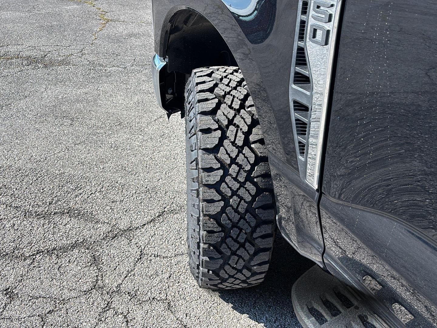 2027 Ford Super Duty F-250 SRW XLT