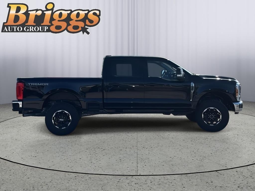 2027 Ford Super Duty F-250 SRW XLT