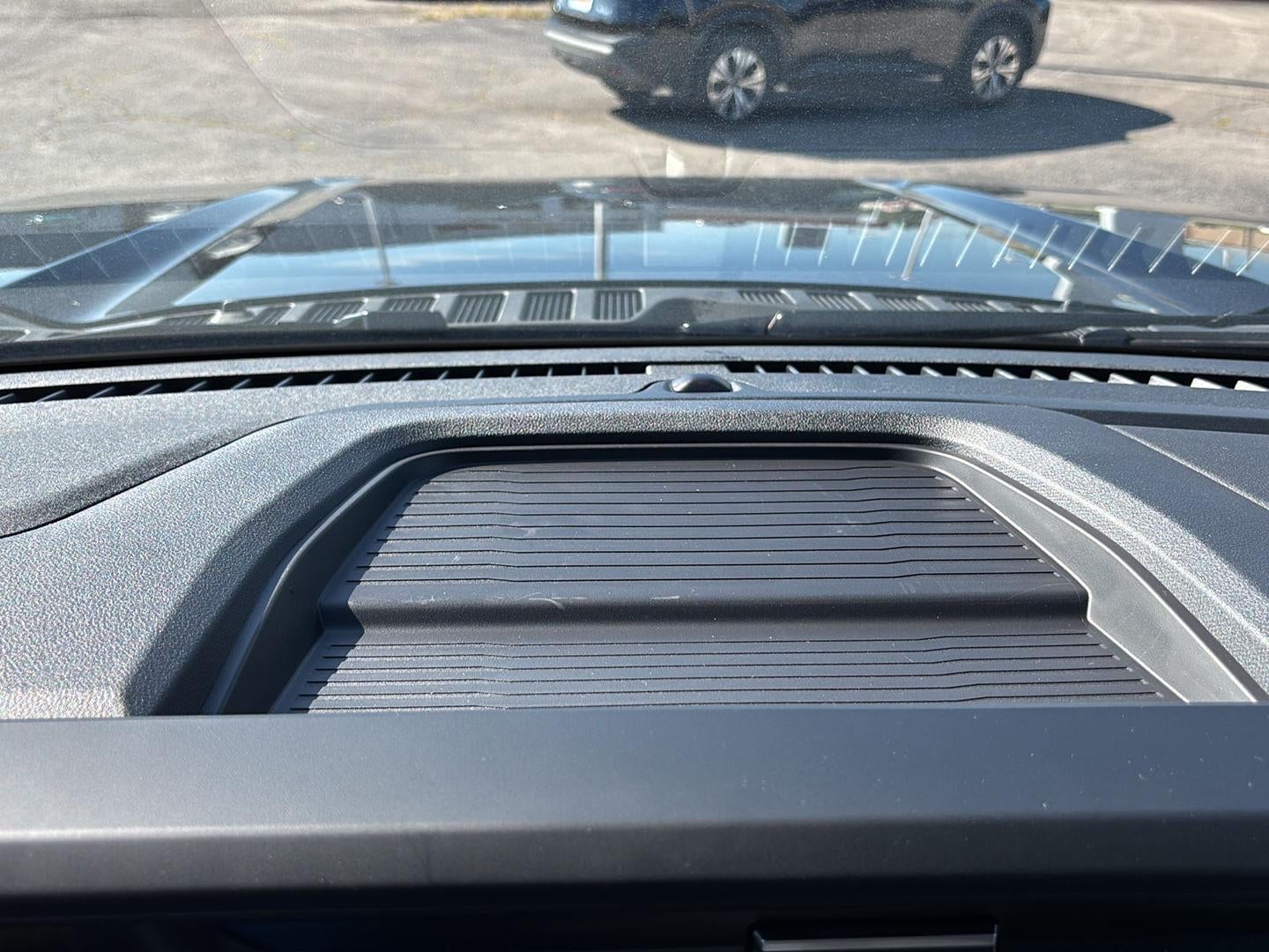 2027 Ford Super Duty F-250 SRW XLT