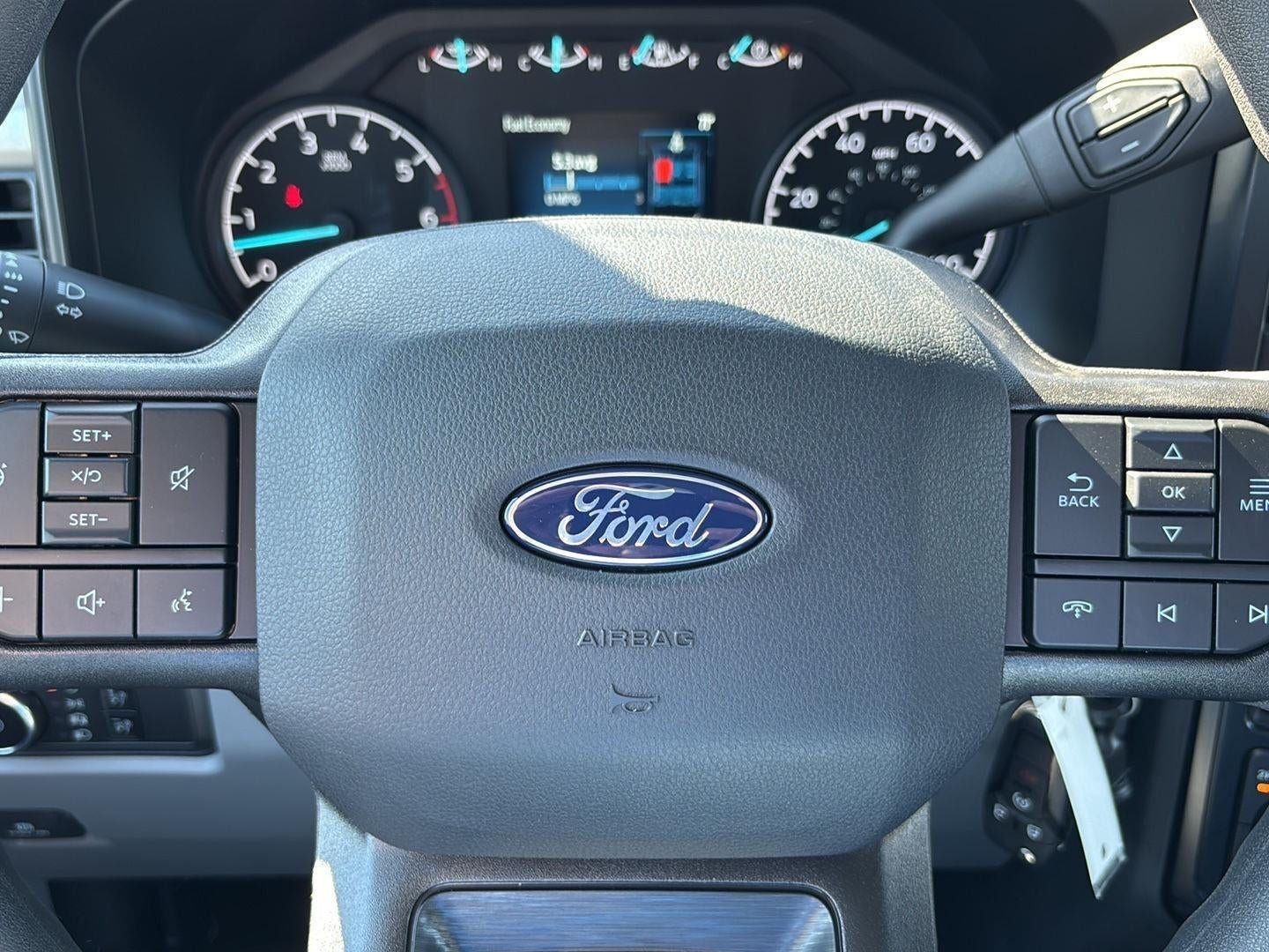 2027 Ford Super Duty F-250 SRW XLT