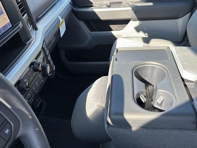 2027 Ford Super Duty F-250 SRW XLT