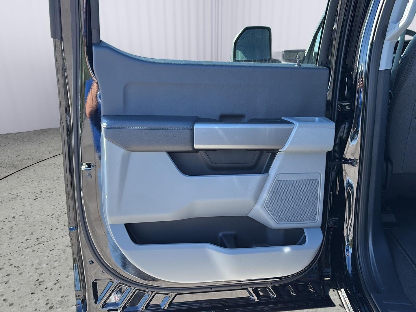 2027 Ford Super Duty F-250 SRW XLT