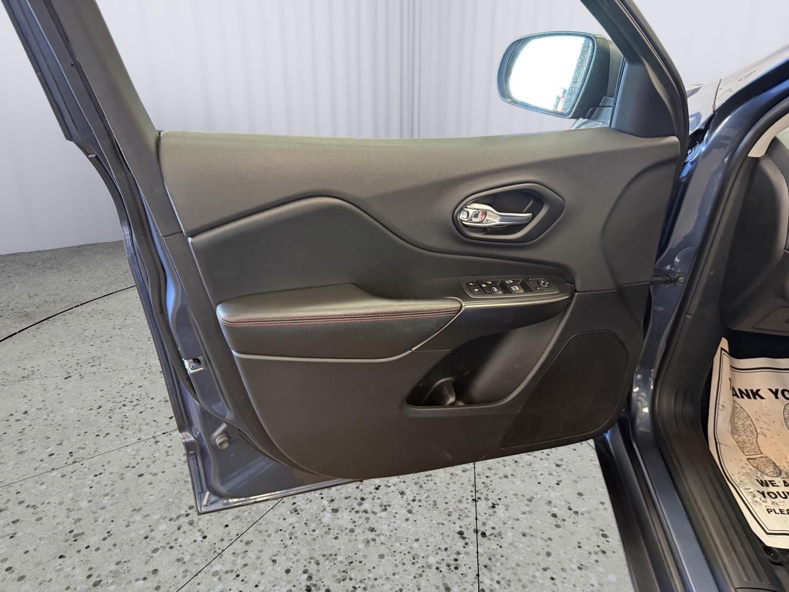 2019 Jeep Cherokee Trailhawk