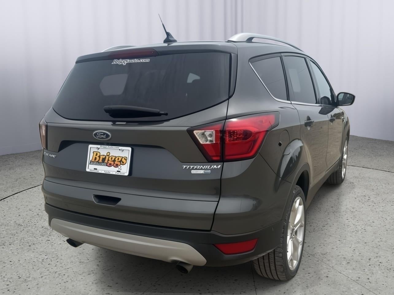 2019 Ford ESCAPE Titanium