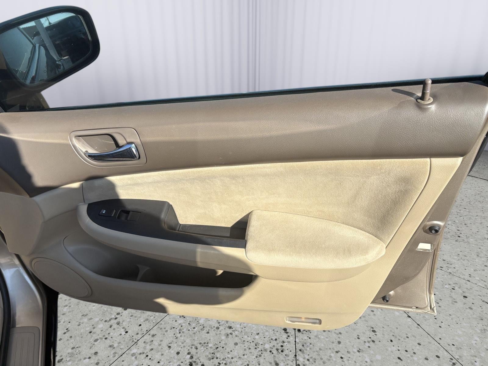 2005 Honda Accord Sdn LX