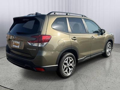 2024 Subaru Forester Premium