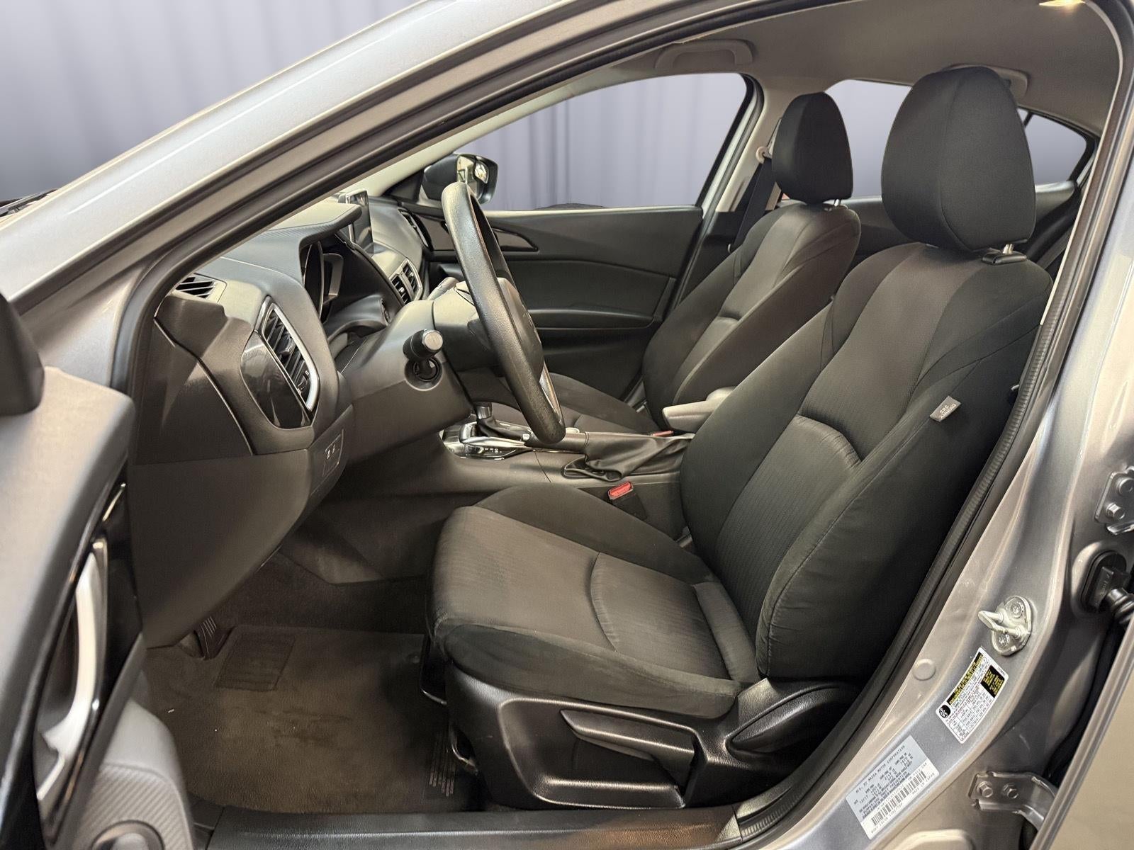 2016 Mazda Mazda3 i Sport