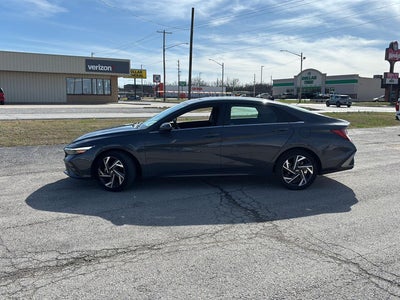 2025 Hyundai Elantra SEL Convenience