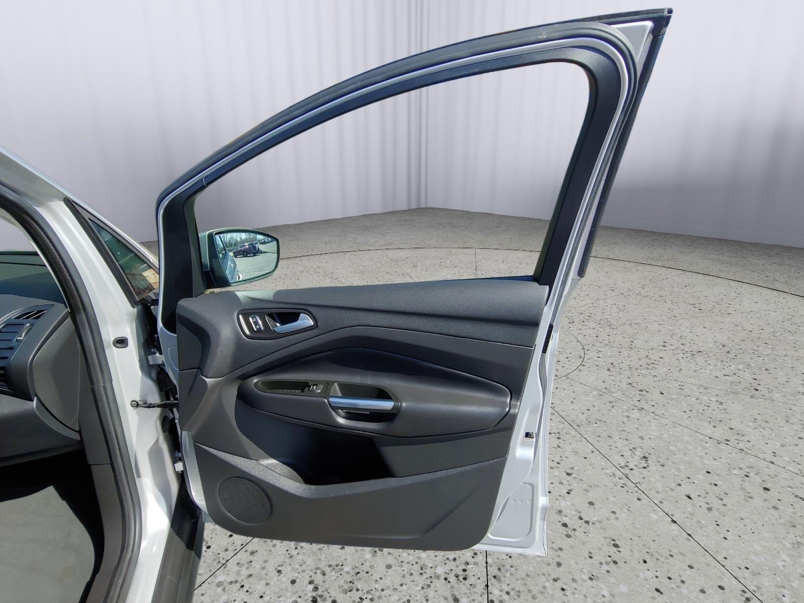 2016 Ford C-Max Hybrid SE