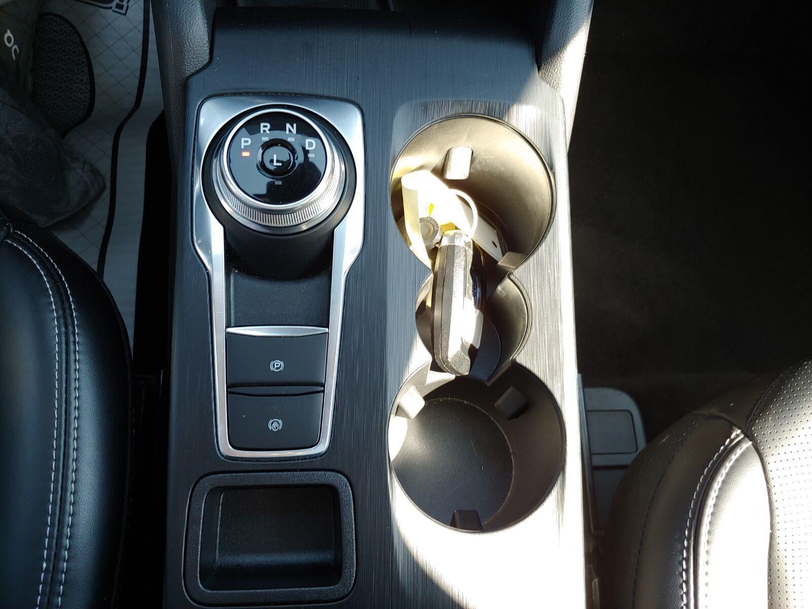 2025 Ford Escape Platinum