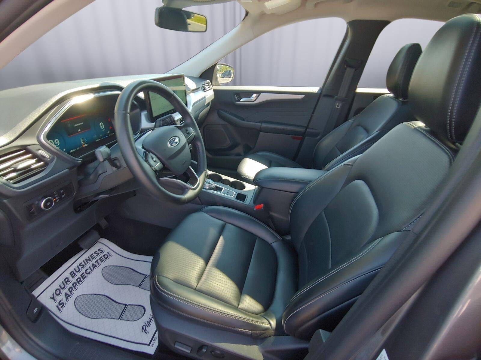 2025 Ford Escape Platinum