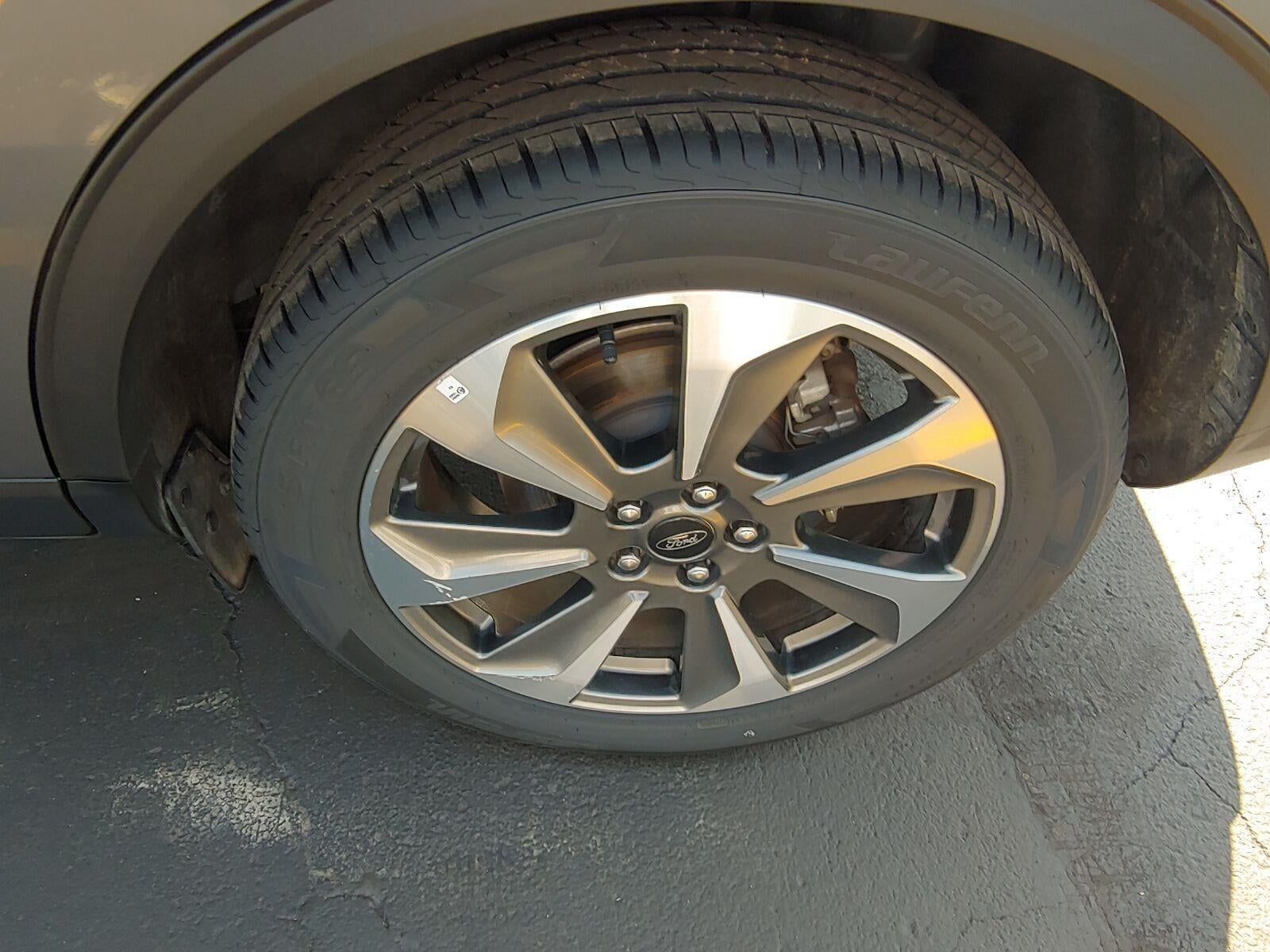 2025 Ford Escape Platinum