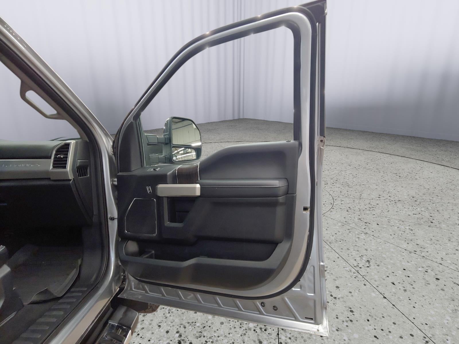 2020 Ford Super Duty F-250 SRW LARIAT