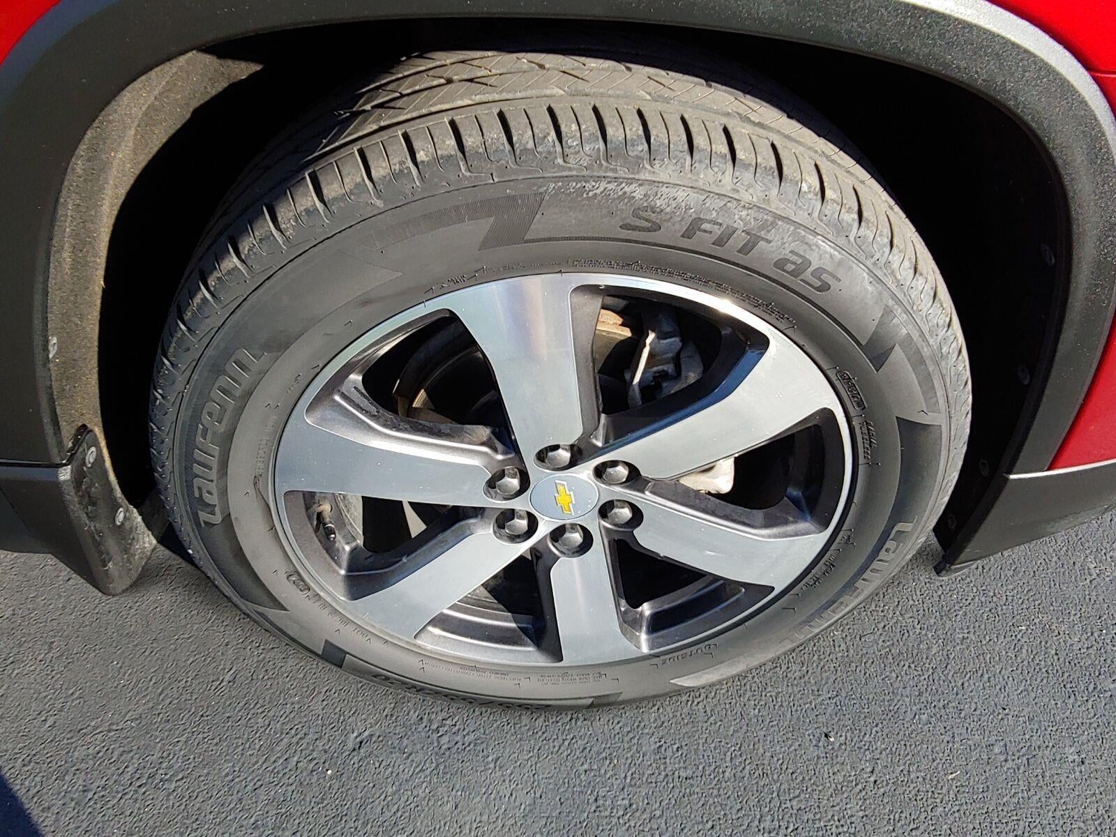 2022 Chevrolet Traverse LT Leather