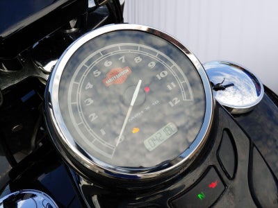 2012 HARLEY-DAVIDSON SOFTAIL Base