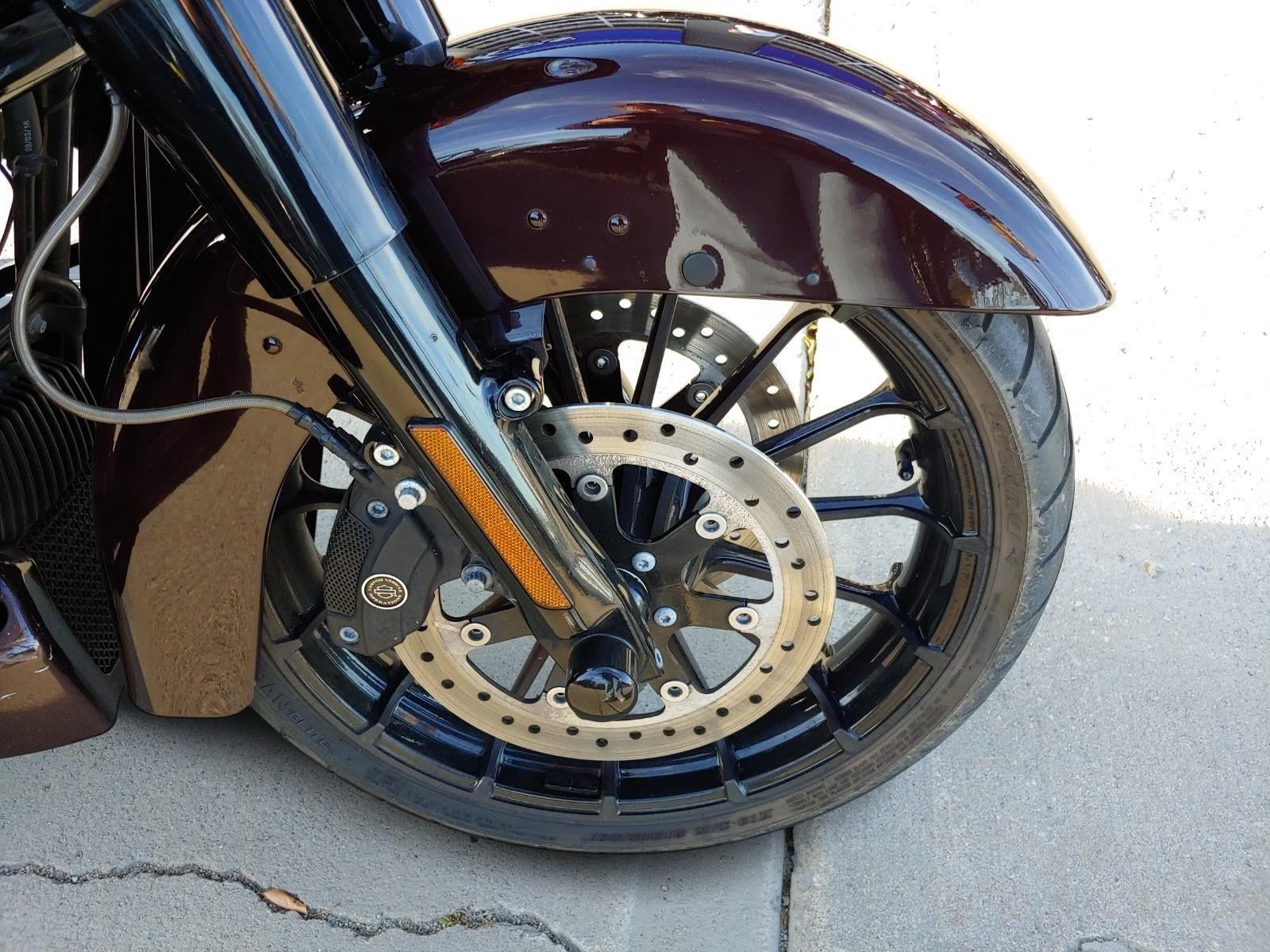 2019 HARLEY-DAVIDSON STREET GLIDE CVO Base