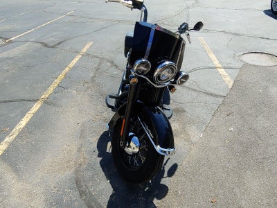 2018 HARLEY-DAVIDSON HERITAGE Base