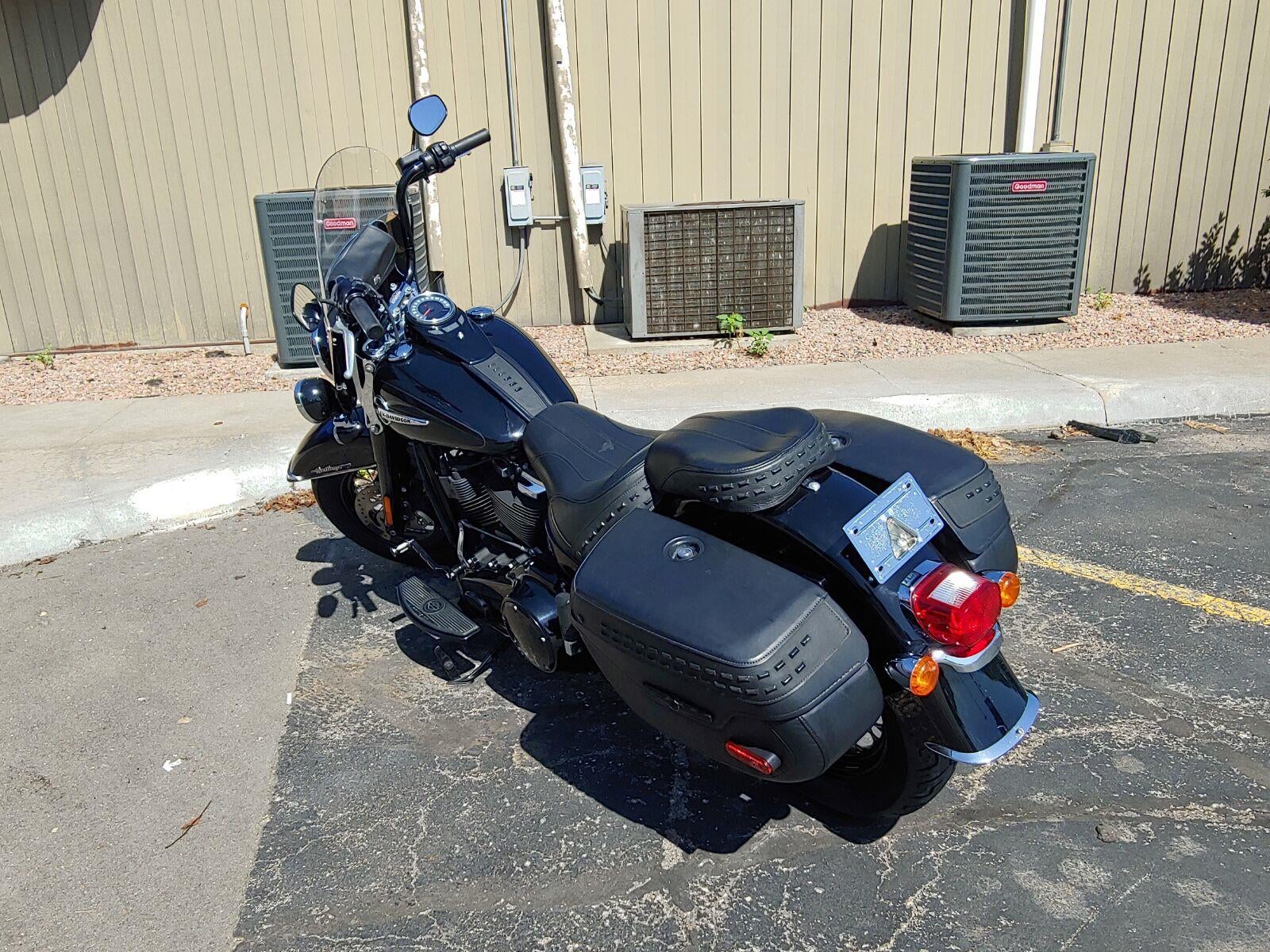 2018 HARLEY-DAVIDSON HERITAGE Base