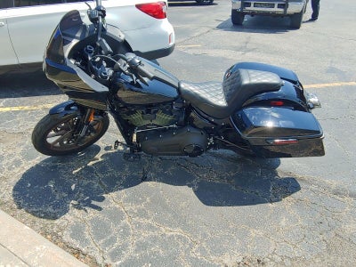 2023 HARLEY-DAVIDSON LOW RIDER Base