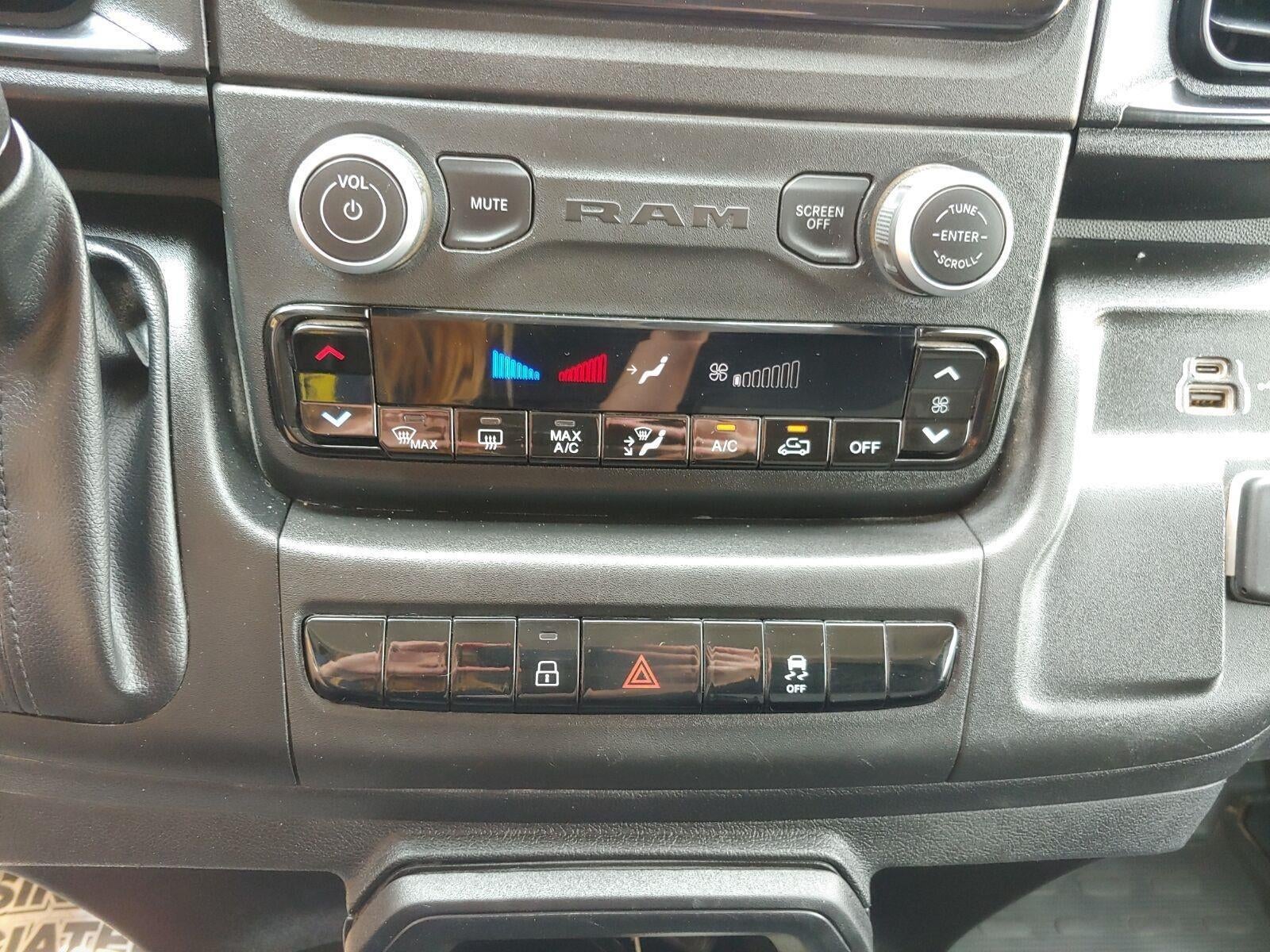 2025 RAM ProMaster Cargo Van Tradesman