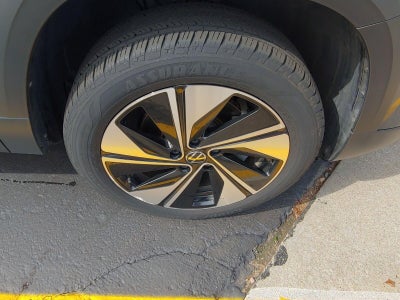 2025 Volkswagen Taos SE