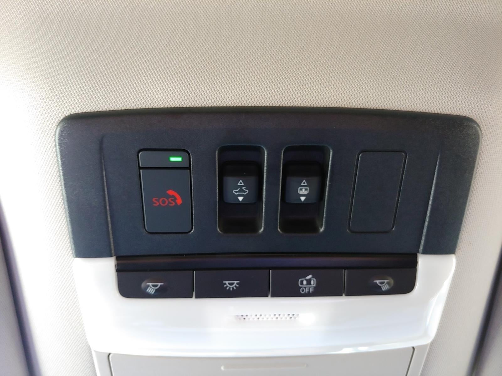 2025 Nissan Pathfinder SV