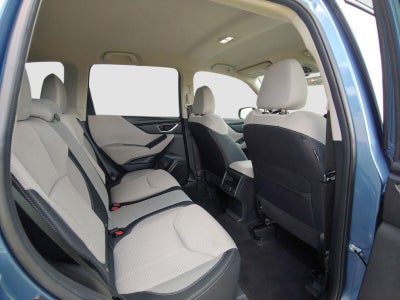 2023 Subaru Forester BASE