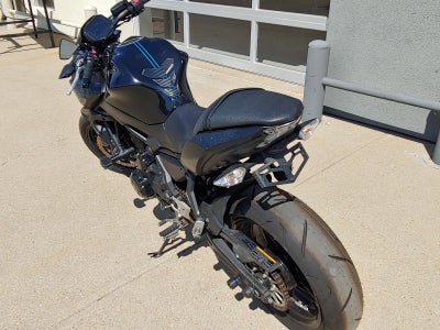 2021 KAWASAKI ER650LMFNL Base